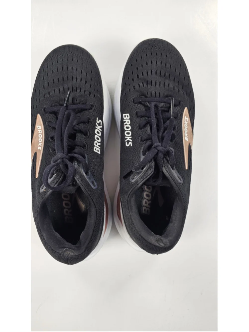 Brooks Ghost Max 3 Womens Size 8 B Running Shoes Black Rose Gold 1204571B043